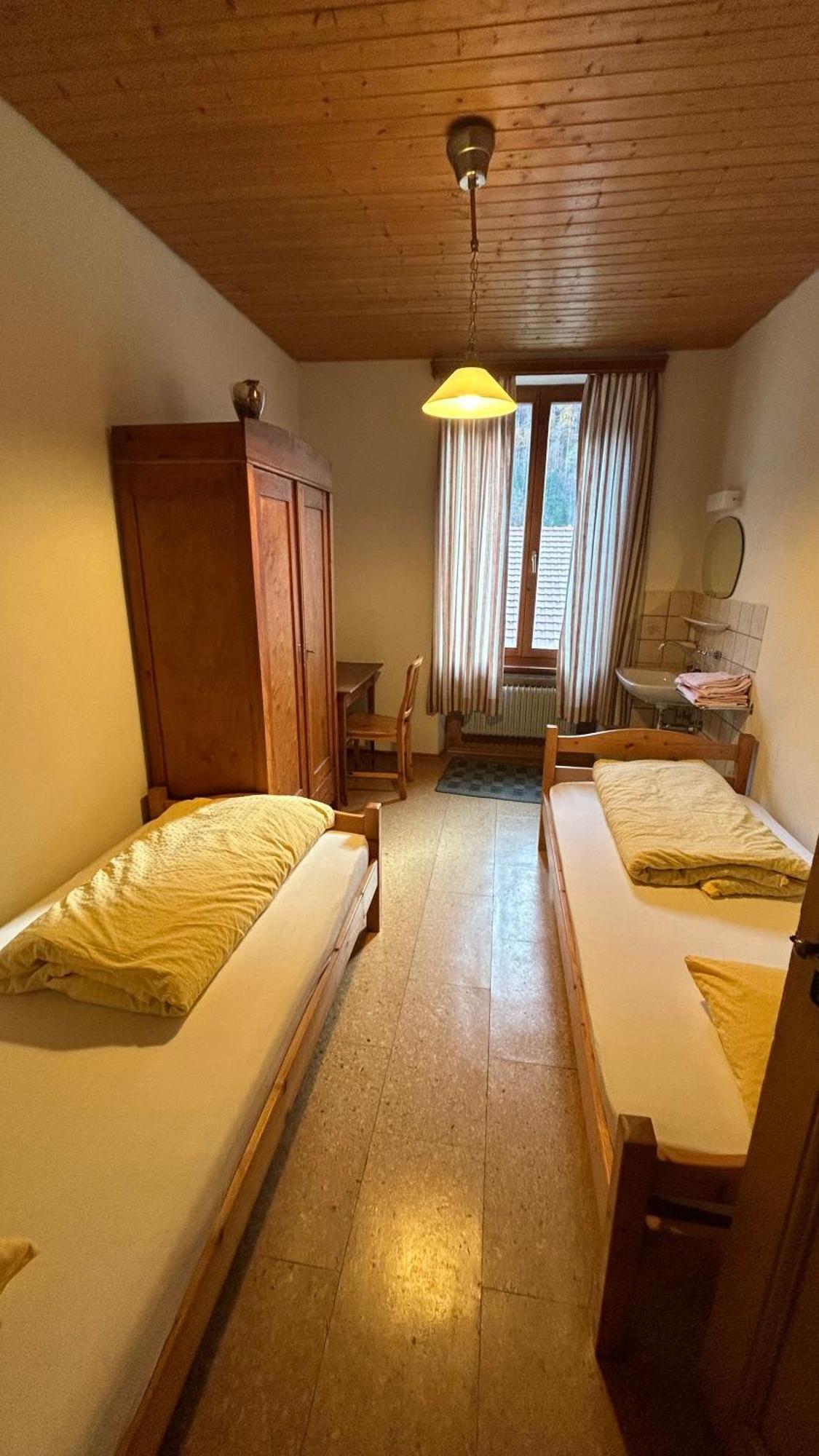 Maison d'hôtes Hôtel de la Gare Montbovon Chambre photo